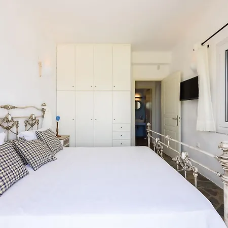 Apianes Villa *